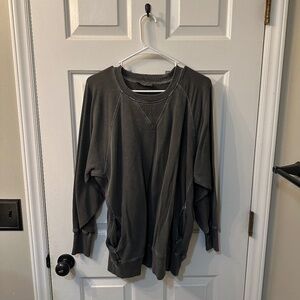 Zenana Crewneck Pullover: Size 1x